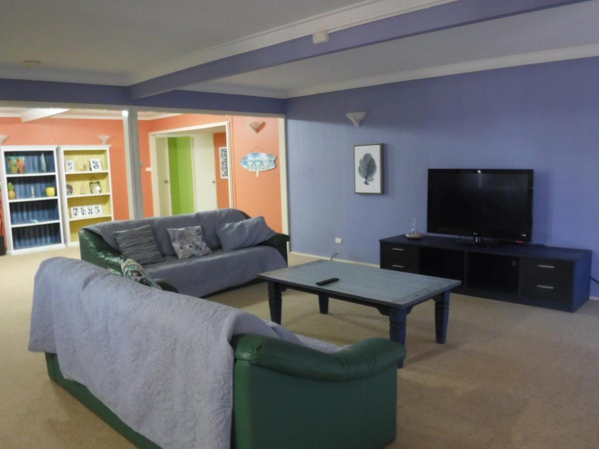 Meekatharra Outback Beach House エクステリア 写真